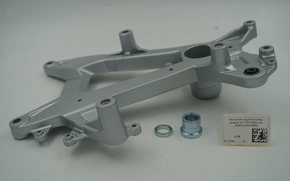 Кронштейн заднего колеса правый JET ADV 150cc (A) (52000-ADAK-9000)
